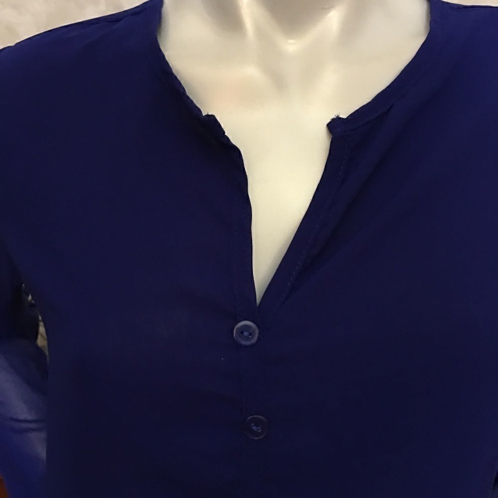 Gorgeous double layered Chiffon button back top N… - image 3